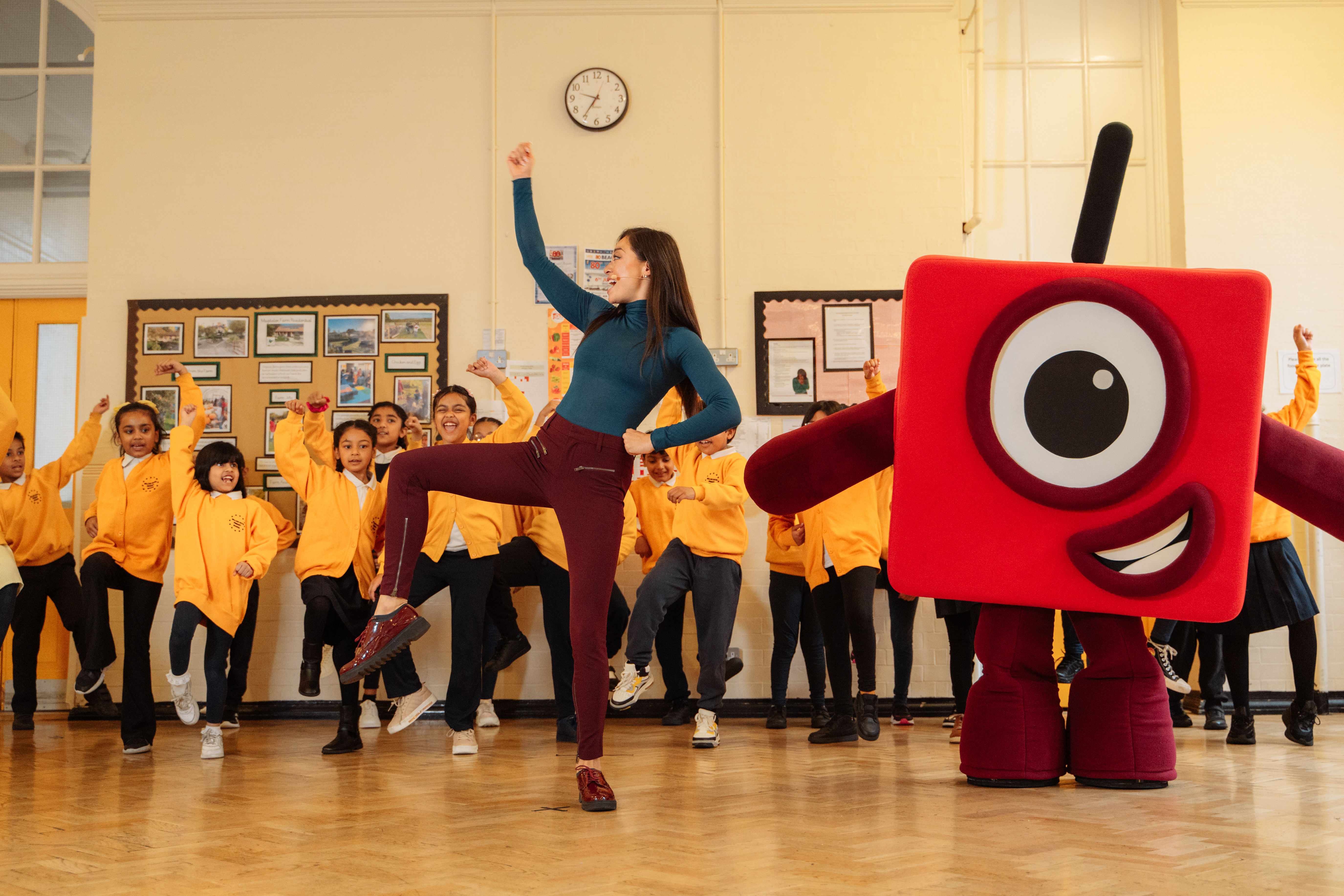 Schoolchildren across the UK blast maths into space to celebrate ...