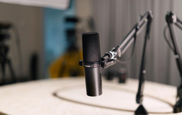 A picture of a radio microphone in a studio